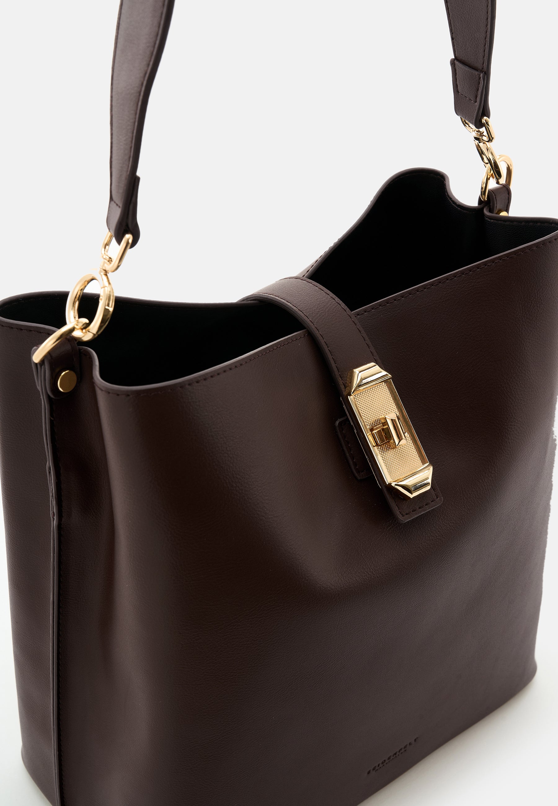 Eiby Hobo