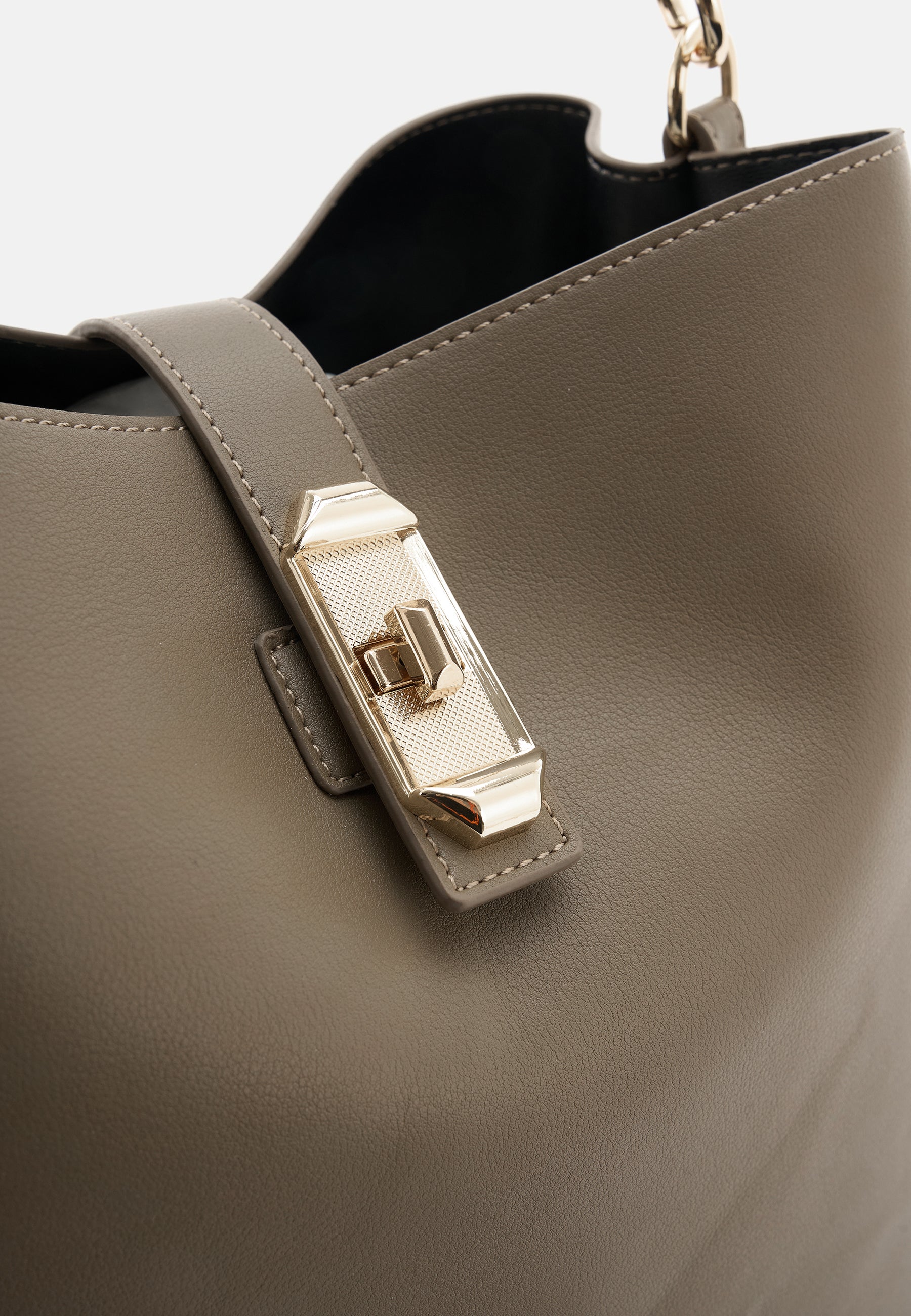 Eiby Hobo