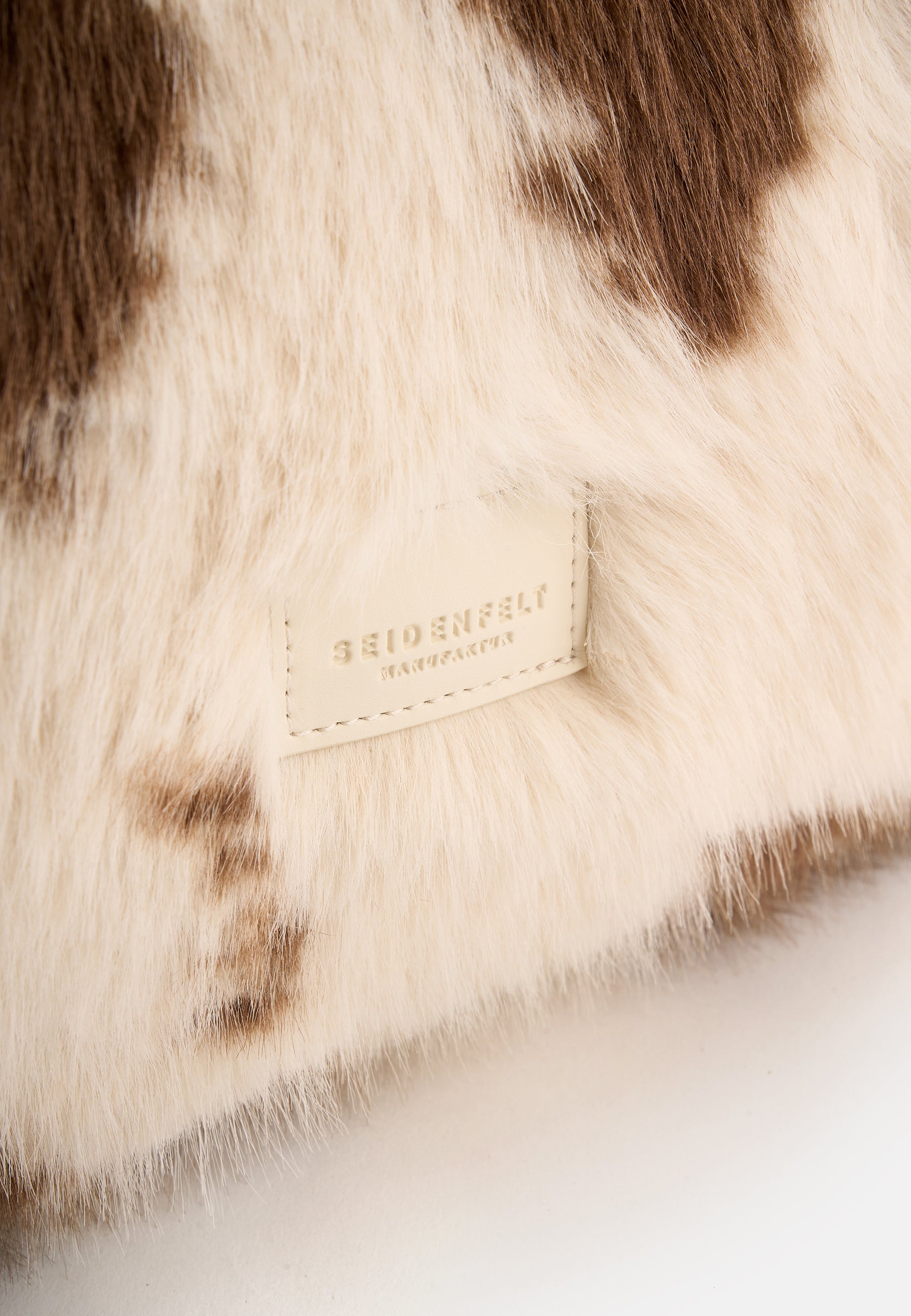 Cow White & Brown Norrlida Shopper