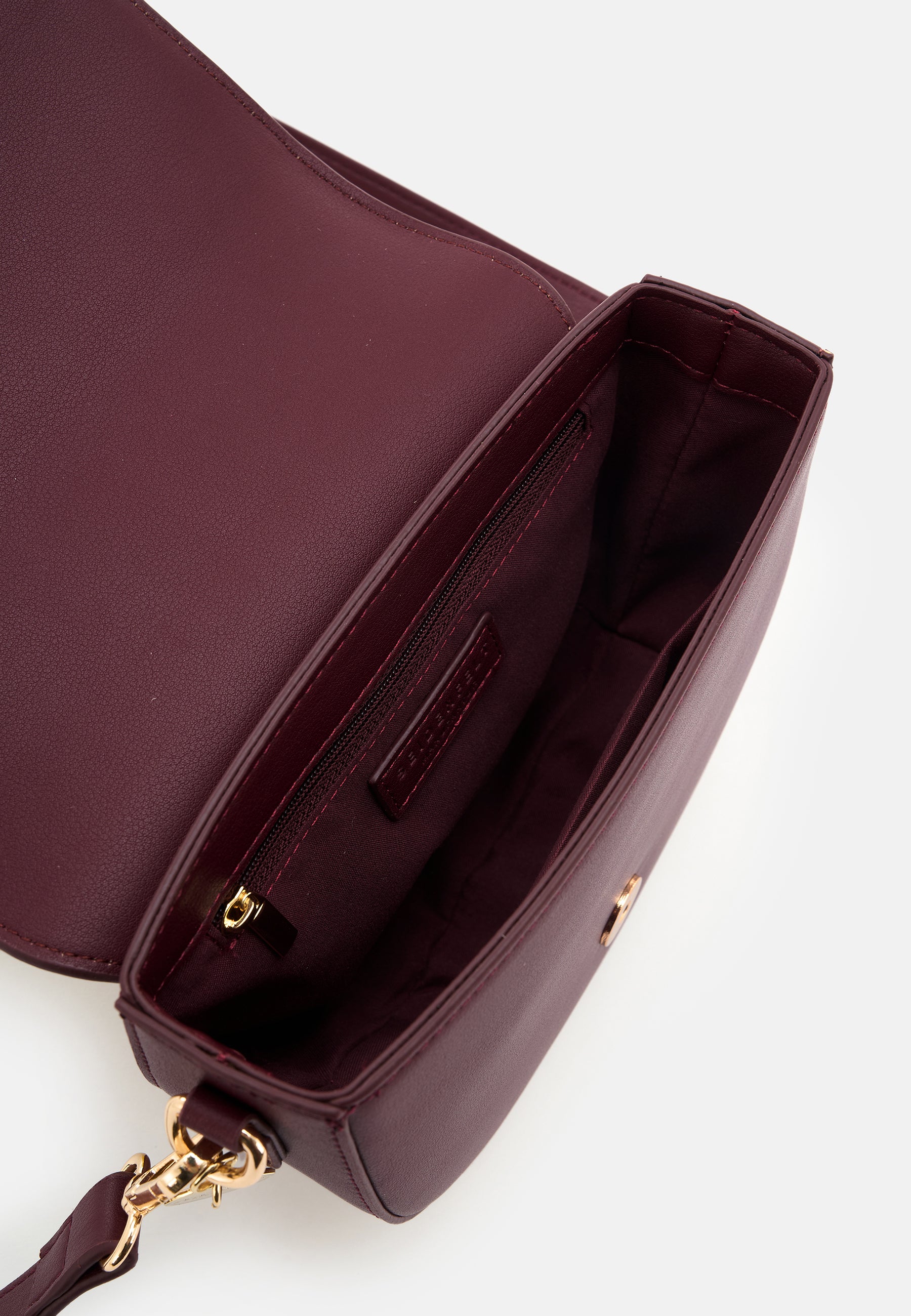 Nelma Saddle