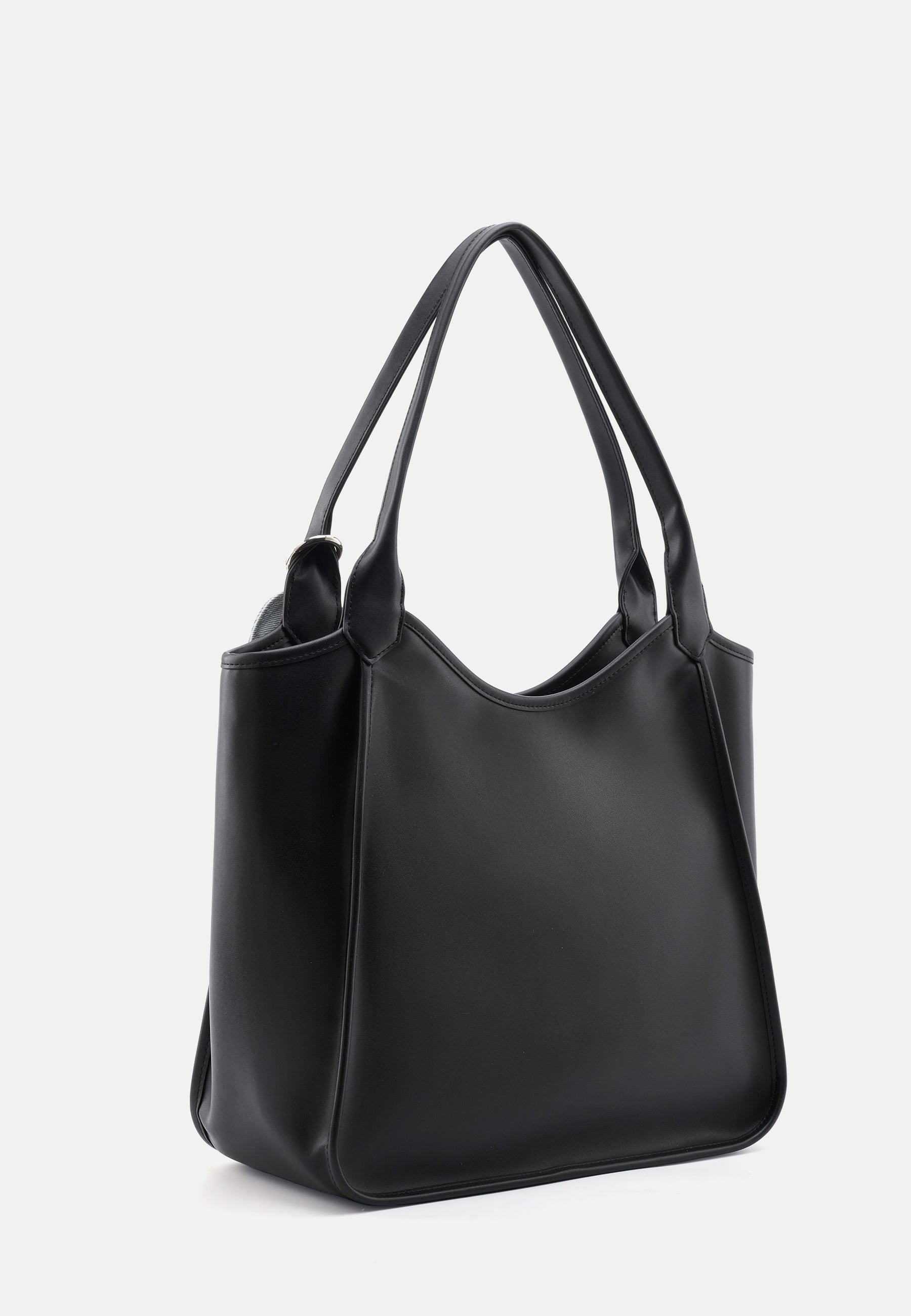 Tahmela Shopper