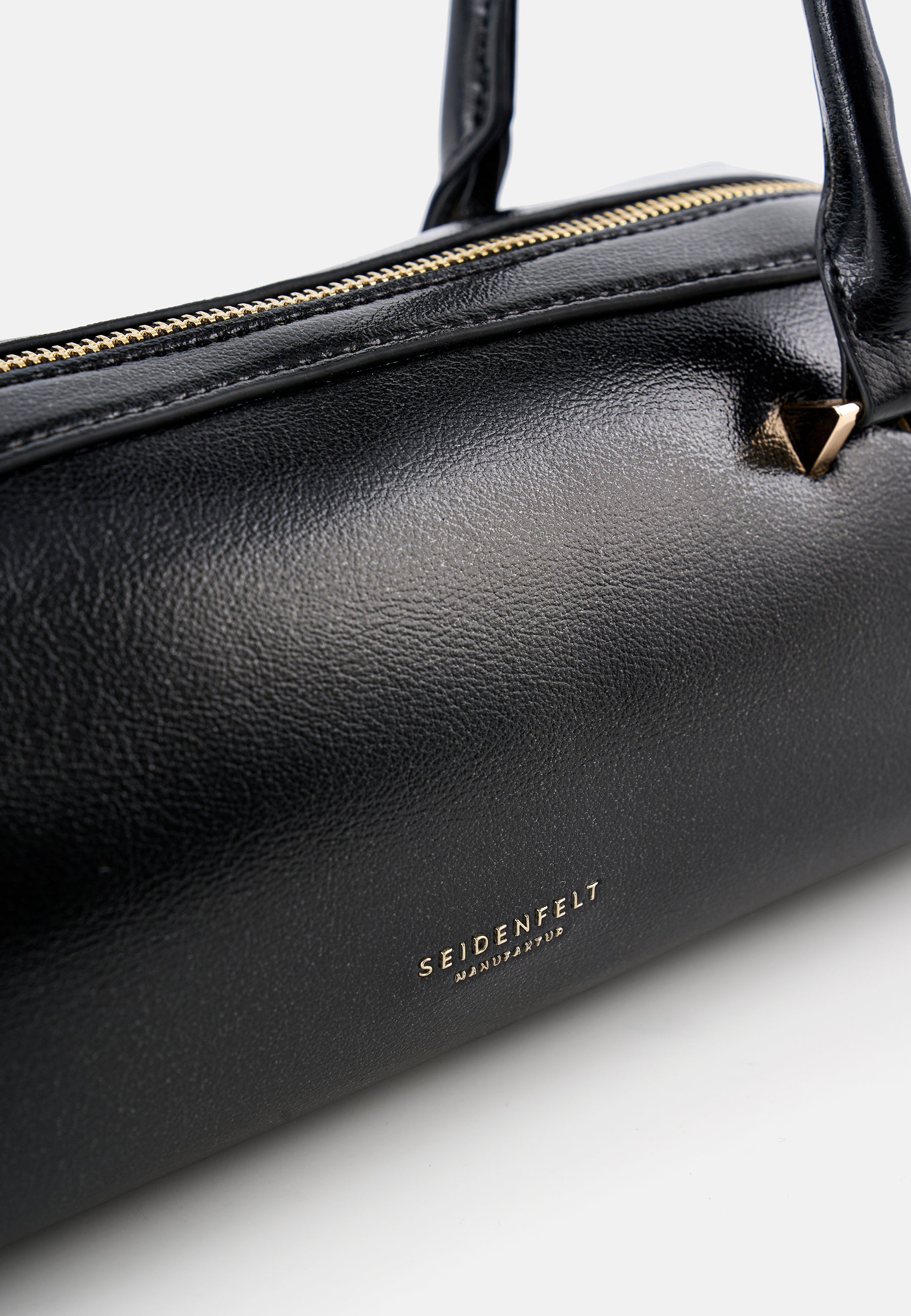 Alunda Shoulderbag glossy black OS