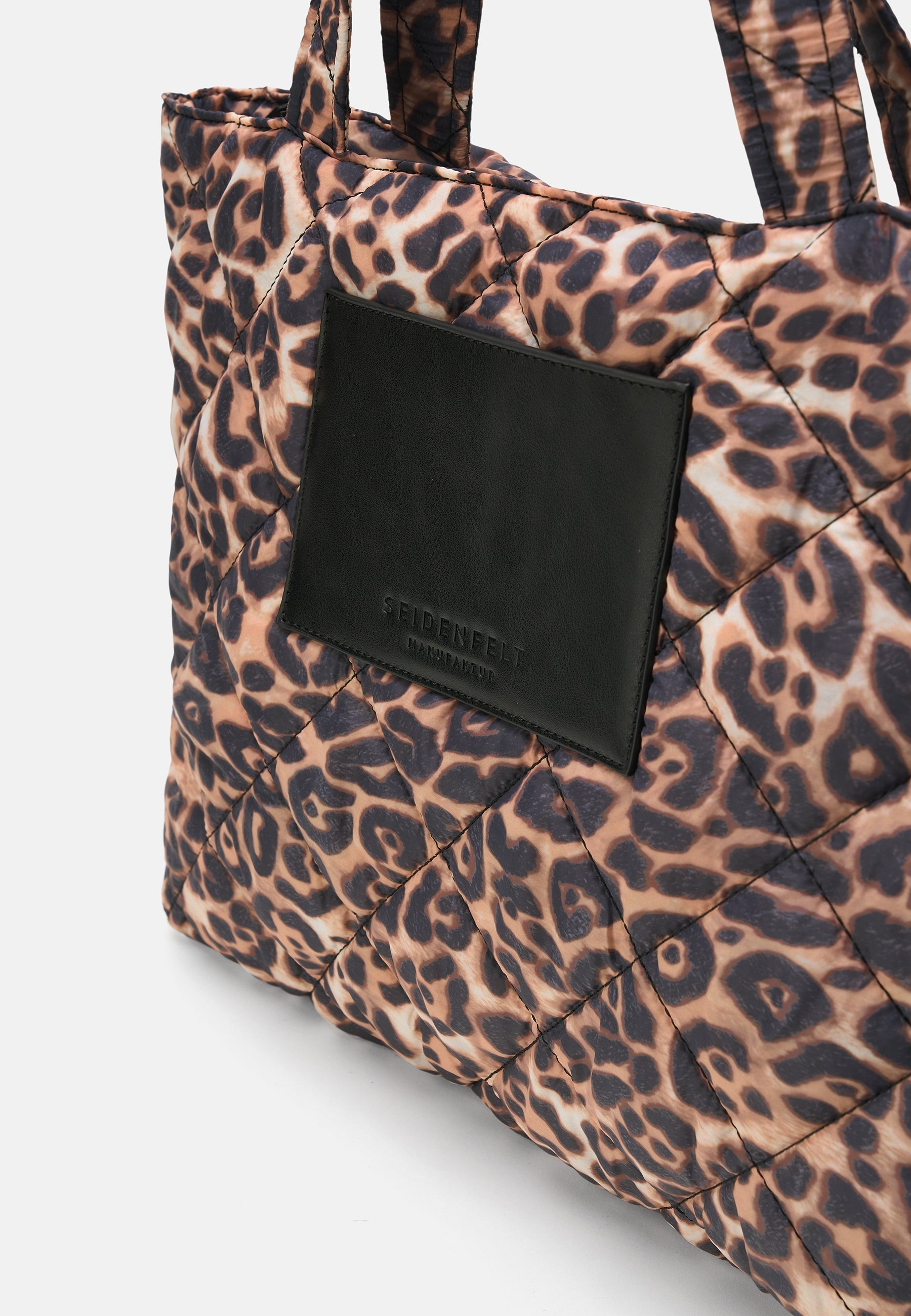 Seidenfelt - Handtaschen>Damen>Kunstlederaccessoires>Portemonnaies - Evenes Big Tote Leo - leo pattern / OS