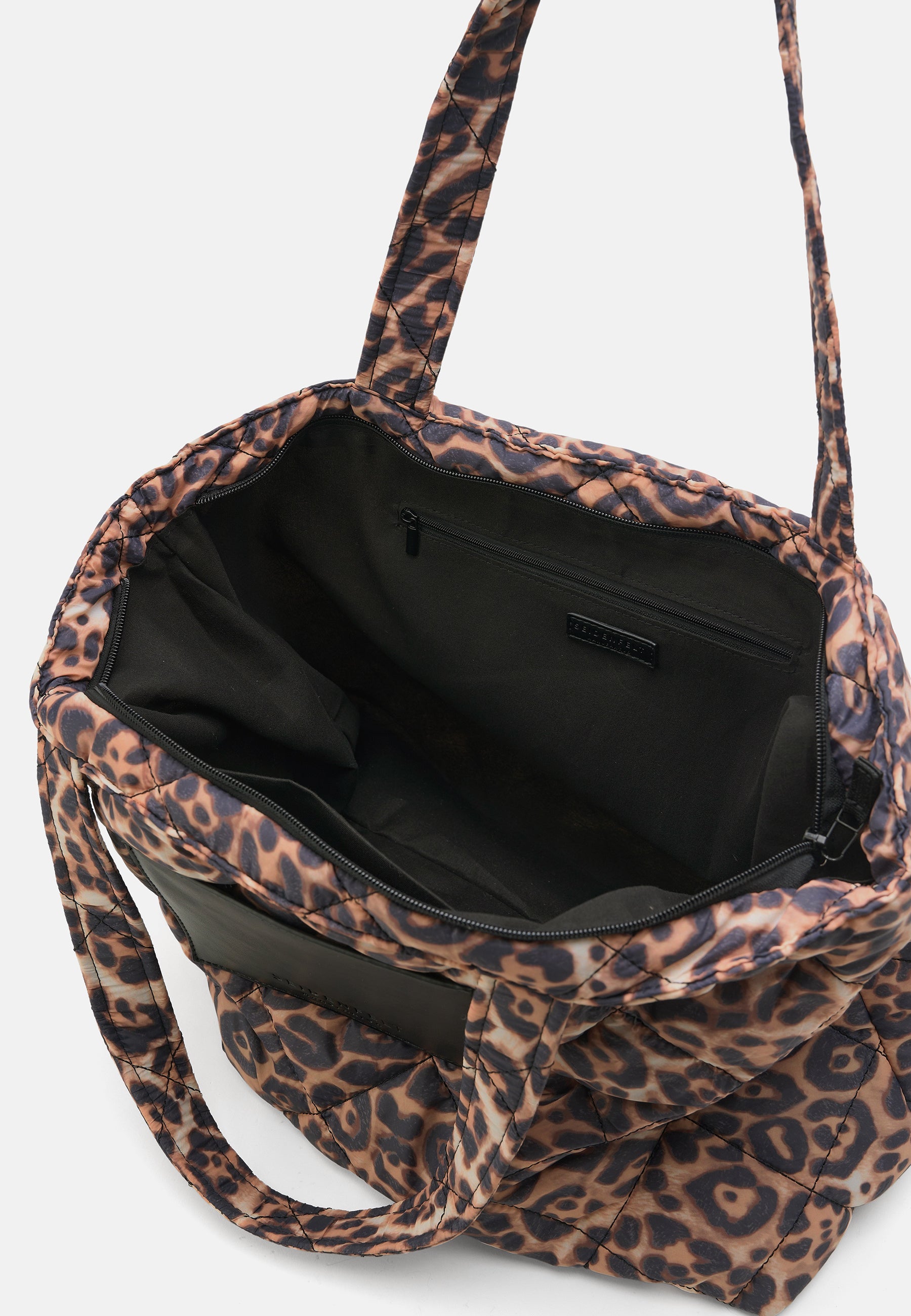 Seidenfelt - Handtaschen>Damen>Kunstlederaccessoires>Portemonnaies - Evenes Big Tote Leo - leo pattern / OS