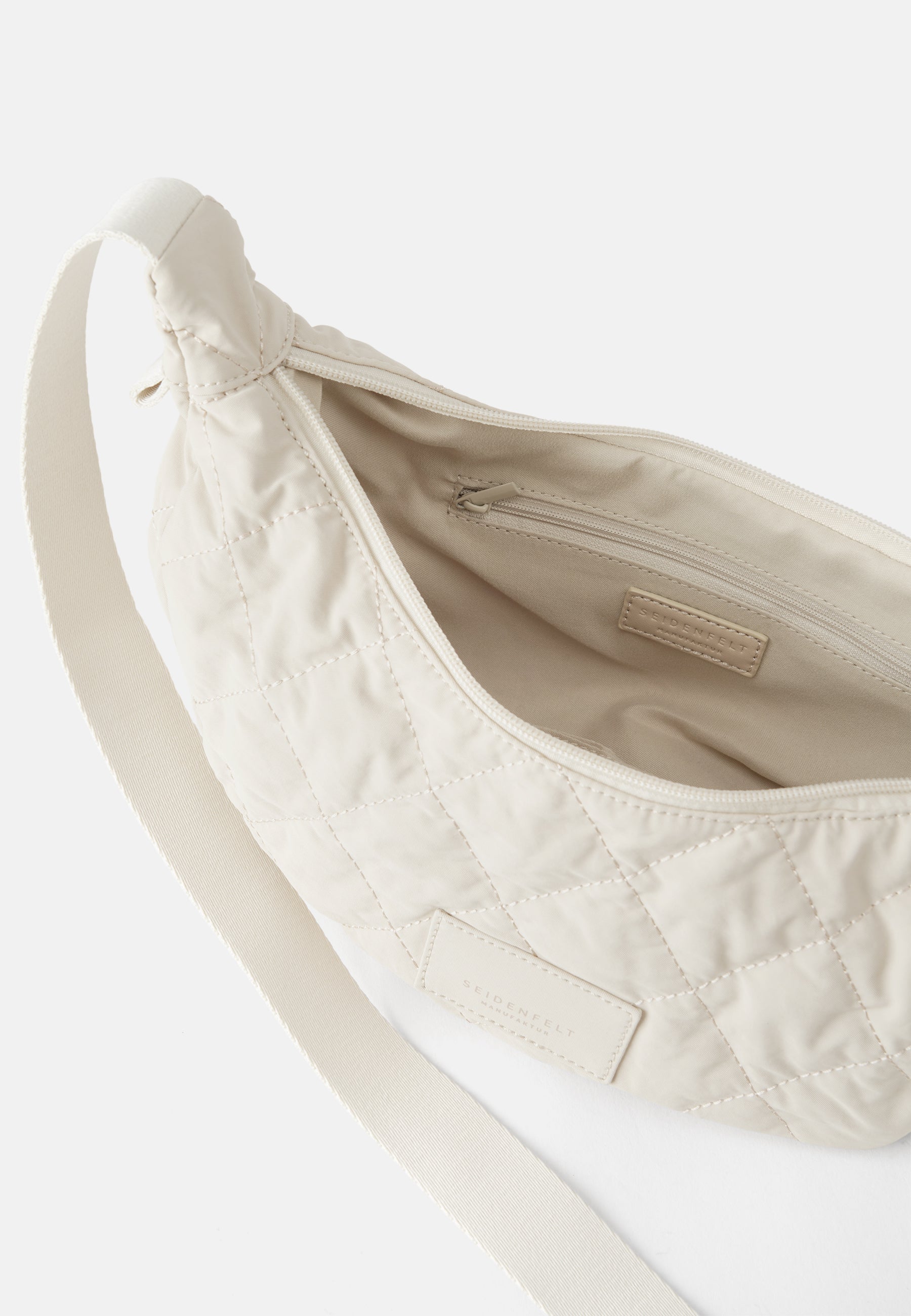 Seidenfelt - Handtaschen>Damen>Kunstledertaschen>HalbmondTaschen - Hetta Halfmoon Bag - black / OS-buttermilk / OS-chai latte / OS