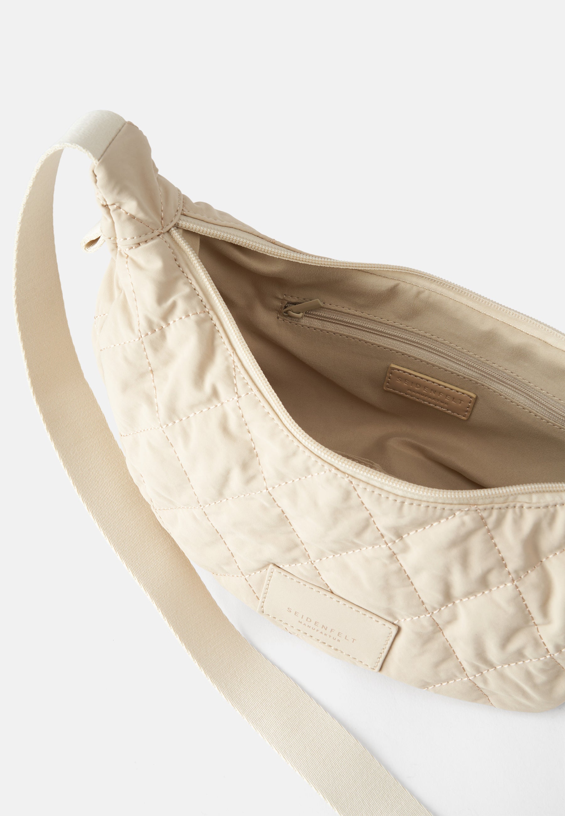 Seidenfelt - Handtaschen>Damen>Kunstledertaschen>HalbmondTaschen - Hetta Halfmoon Bag - black / OS-buttermilk / OS-chai latte / OS