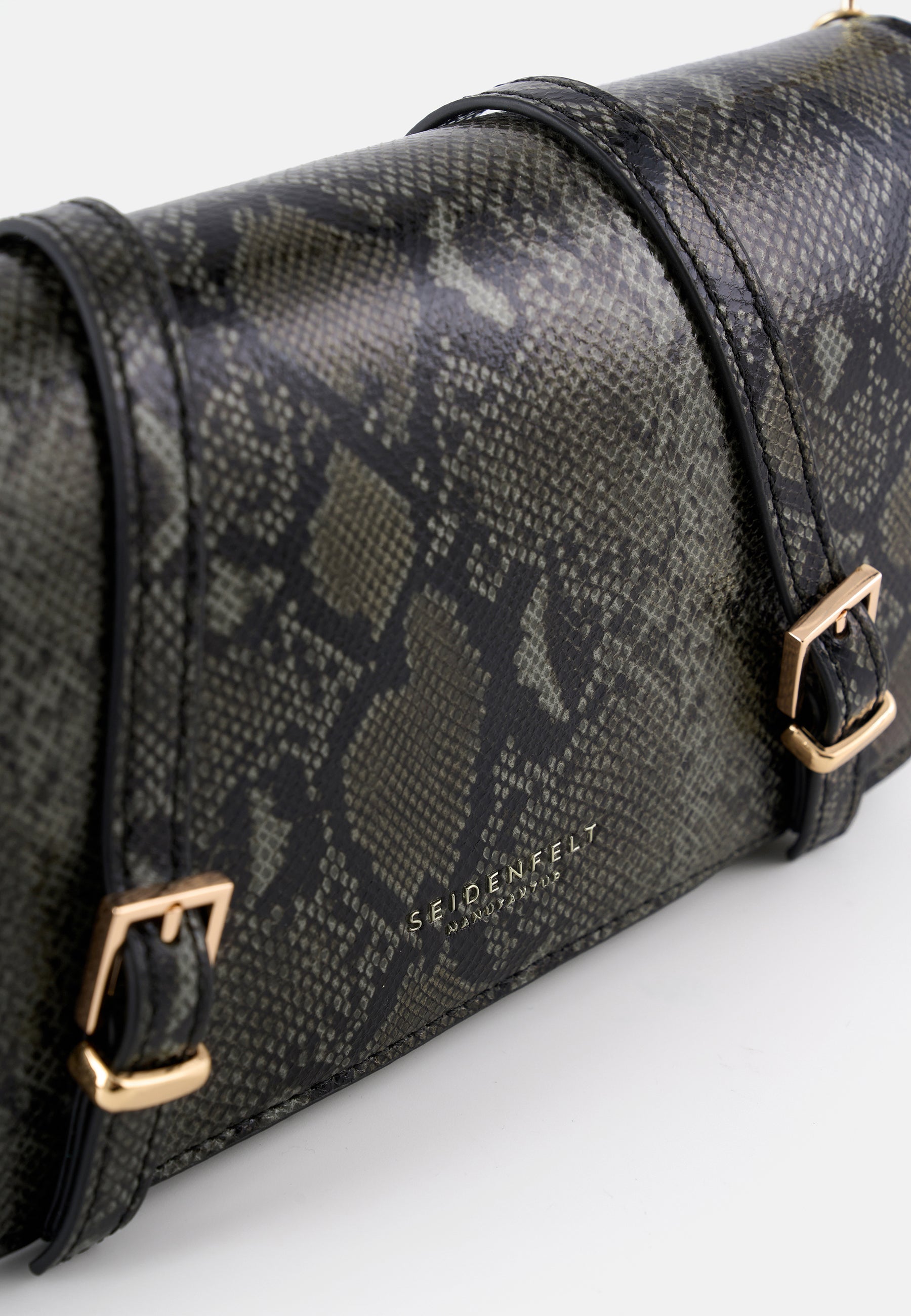 Lilleby Crossbag reptile dark green OS