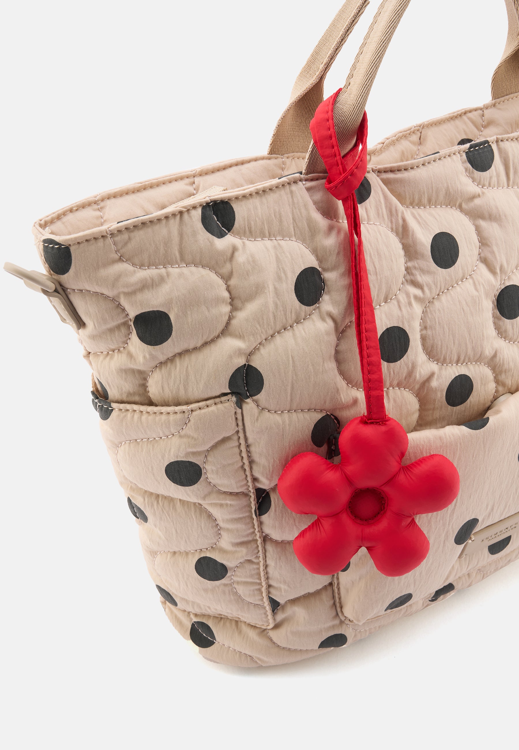 Vaala Tote
