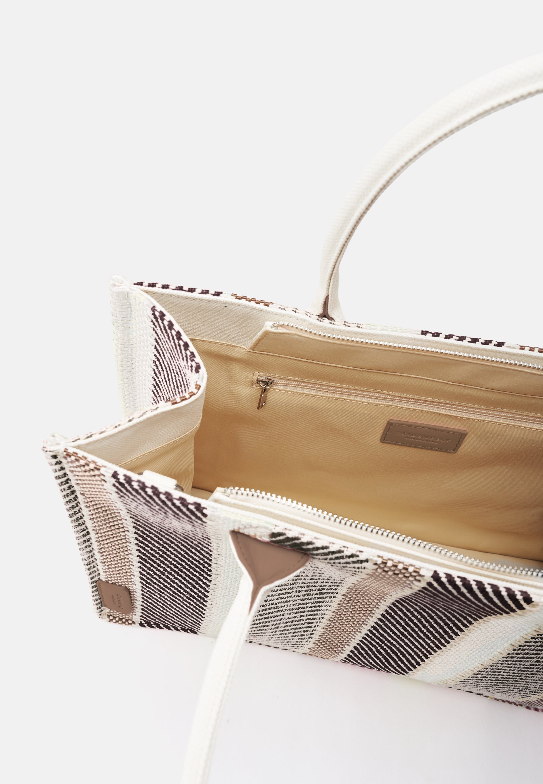 Hulu Shopper natural shades OS